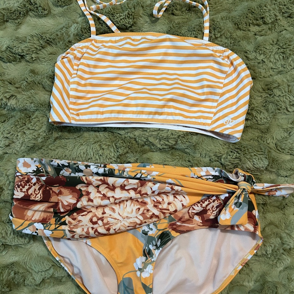 Striped Yellow and Floral Bikini Set Albion size m/l